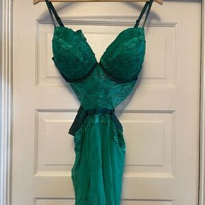 Elegant Green Lace Lingerie Set
